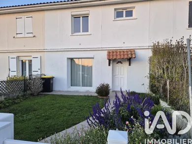 House in La Couronne (16400)