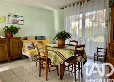 Townhouse in Thiviers (24800)