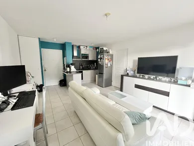 Apartment in Montévrain (77144)