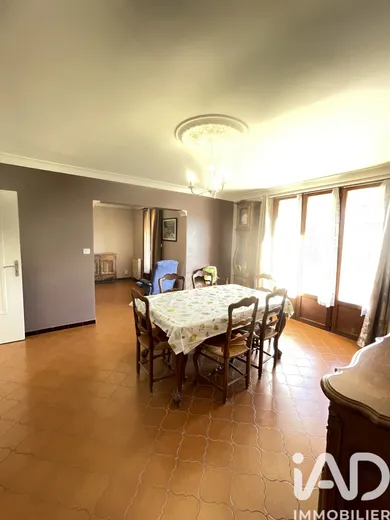 House in Milhaud (30540)