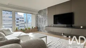 Apartment at Courbevoie (92400)
