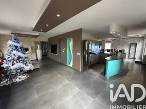 Apartment in Saulx-les-Chartreux (91160)