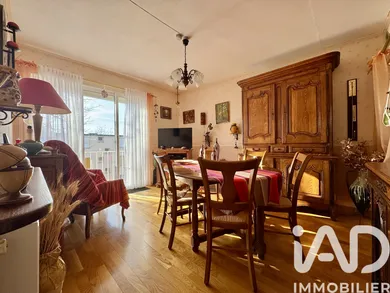 Apartment in Dammarie-lès-Lys (77190)