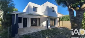 House at Sainte-Geneviève-des-Bois (91700)