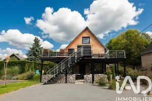 House at Rochefort-Montagne (63210)