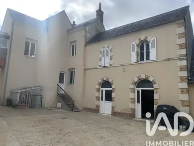 Building in Bessé-sur-Braye (72310)