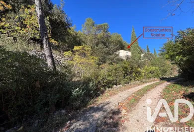 Building plot at Méounes-lès-Montrieux (83136)