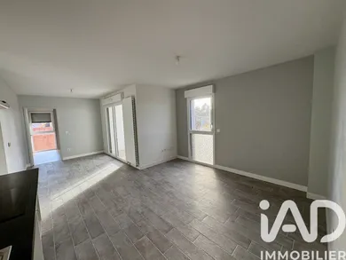 Apartment in Montlouis-sur-Loire (37270)