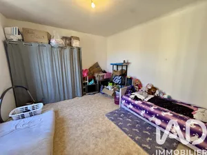 Townhouse in Mirebeau (86110)