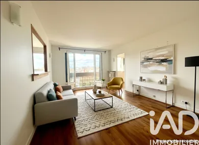 Apartment in Montreuil (93100)