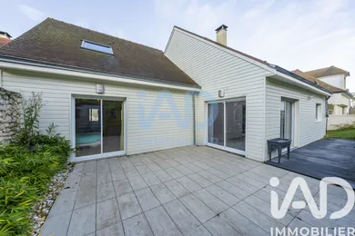 Maison d'architecte à Dormelles (77130)