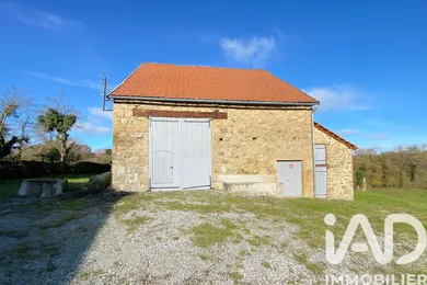 Barn at Saint-Fiel (23000)