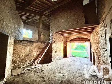 Park home at Beugnon-Thireuil (79130)