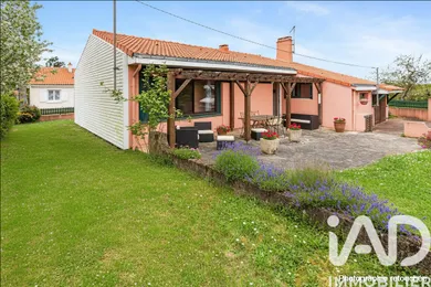 Traditional house in Monnières (44690)
