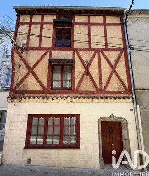 Maison à Parthenay (79200)