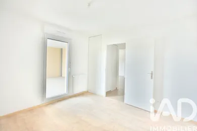 Apartment in Mennecy (91540)