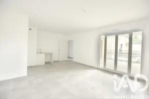 Apartment at Mennecy (91540)