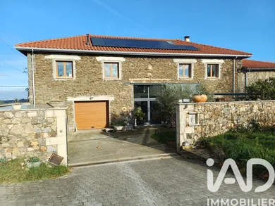 Maison traditionnelle à Trèves (69420)