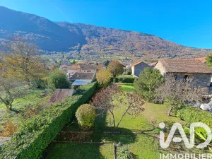 House at Saint-Pierre-de-Mésage (38220)