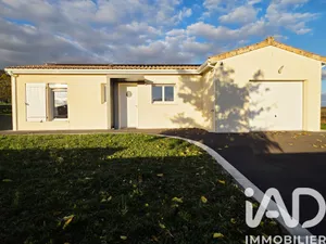 Pavillon à Rouillac (16170)