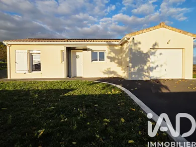 Pavillon à Rouillac (16170)