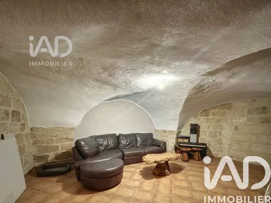 Townhouse in Saint-Gilles (30800)