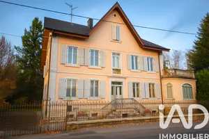 Mansion at Montreux-Château (90130)