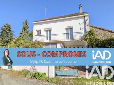 Maison de ville à Lussac-les-Châteaux (86320)