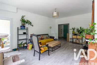 Apartment in Talence (33400)