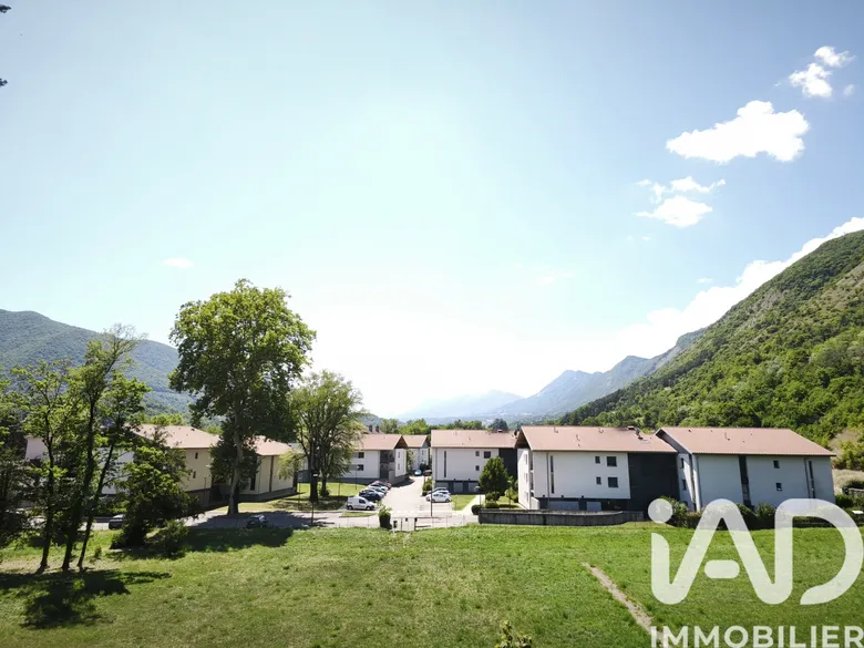 Appartement 4 pièces 111 m² · à Vif · 111 m² · 498 000 €