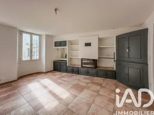 Appartement à Claviers (83830)