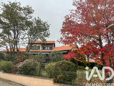 Architectural house at Millery (69390)