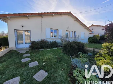 Maison à Saint-Aubin-le-Cloud (79450)