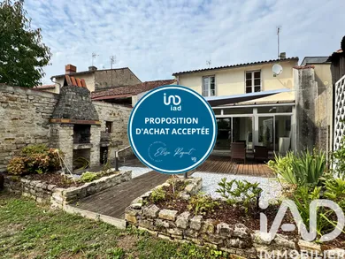 Maison de ville à Aigre (16140)