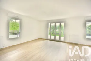 Apartment at Mennecy (91540)