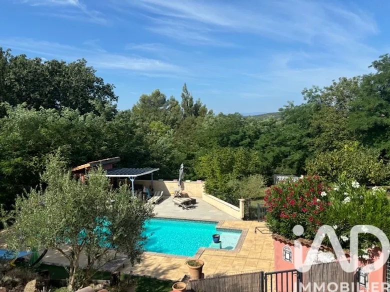 Maison 8 pièces 200 m² · à Pradons · 200 m² · 474 000 €