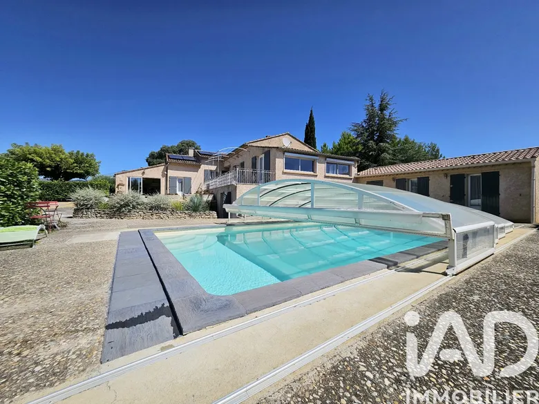 Maison 7 pièces 171 m² · à Bédoin · 171 m² · 692 000 €