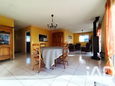 Maison à Sainte-Marie (35600)