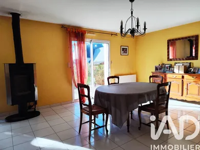 Maison à Sainte-Marie (35600)
