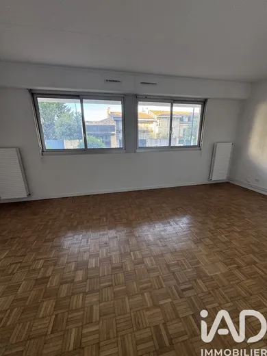 Apartment in Bordeaux (33200)