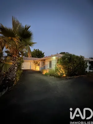 Maison à Sainte-Hélène (33480)