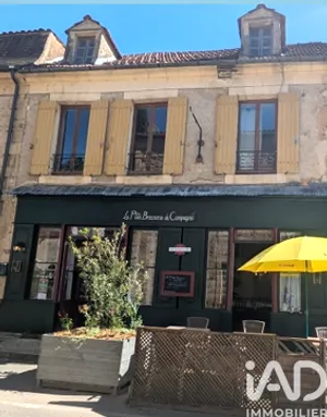 Immeuble à Le Buisson-de-Cadouin (24480)