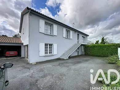 Detached house in Pompaire (79200)