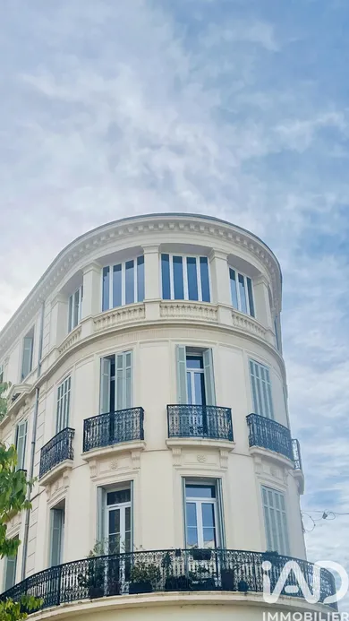 Appartement à Hyères (83400)