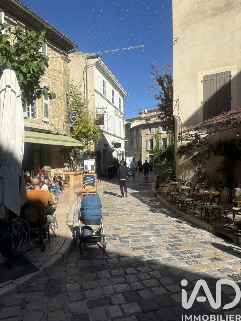 Appartement 2 pièces 49 m² · à Lourmarin · 49 m² · 229 000 €