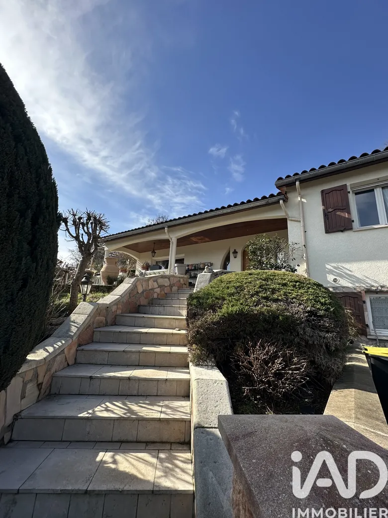 Maison 7 pièces 211 m² · à Sorbiers · 211 m² · 599 000 €