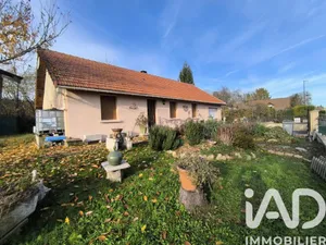 Detached house at Estissac (10190)