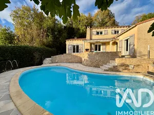 House at Saintes (17100)