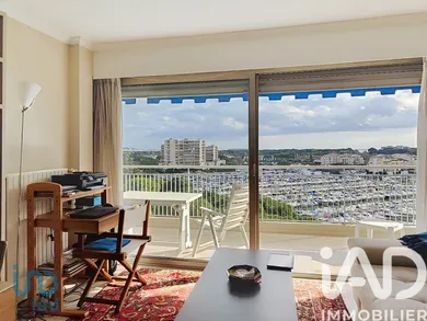 Apartment in Mandelieu-la-Napoule (06210)