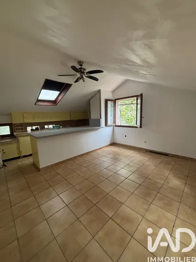 Appartement à Pélissanne (13330)